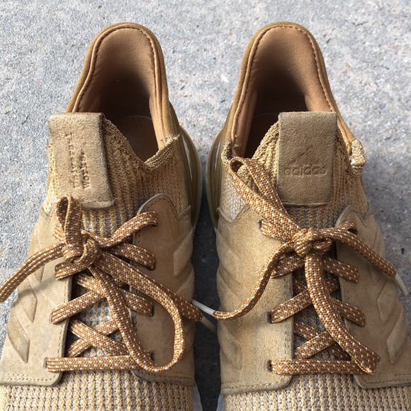 *Limited Edition* Adidas Ultraboost - Picture 6 of 14